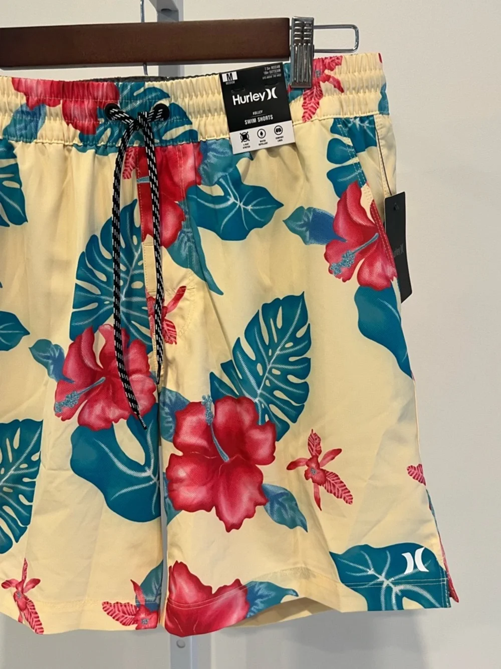 NWT Hurley Yellow Blue Pink Floral Swim Trunks Shorts Mens Sz Medium